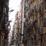 43jedna z ulic dzielnicy la barceloneta